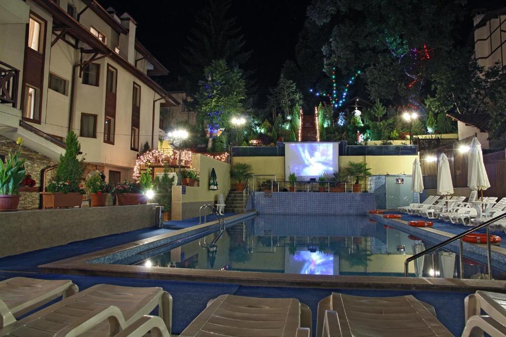 Aquilon Hotel & Thermal Pools Banja Kültér fotó